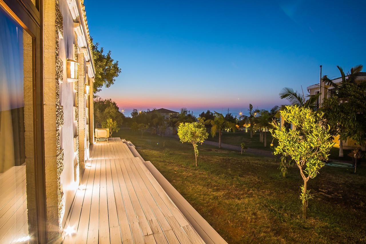 Icons Sea Of Crete Villa มาเลีย ภายนอก รูปภาพ